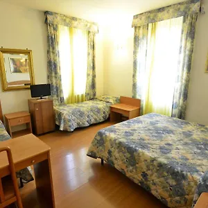 Отель Tirreno, Рим