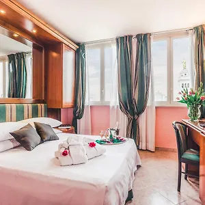 Raeli Siracusa Otel